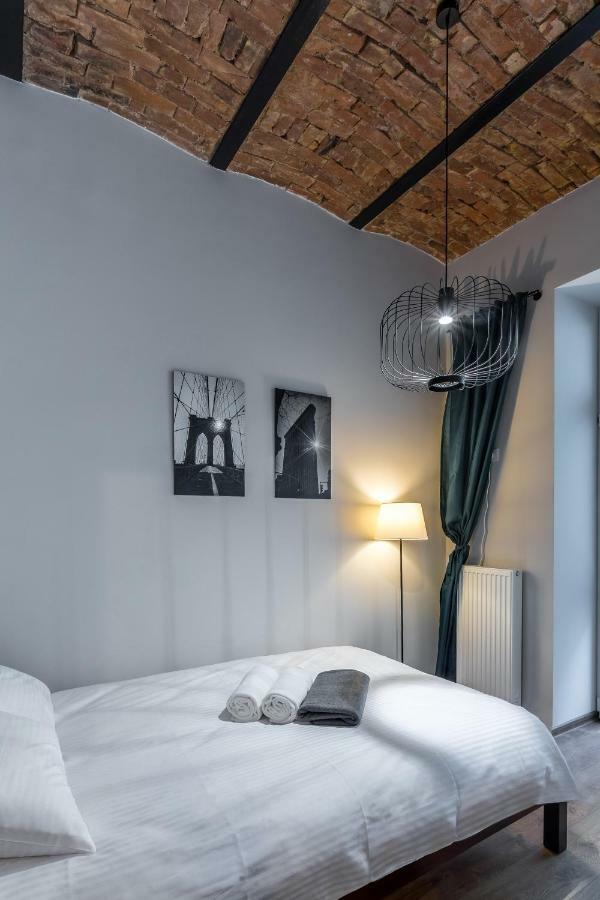 Apartamenty Centrum Czestochowa Stara Kamienica エクステリア 写真